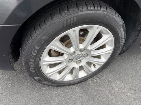 Used 2013 Buick LaCrosse Leather FWD image 14