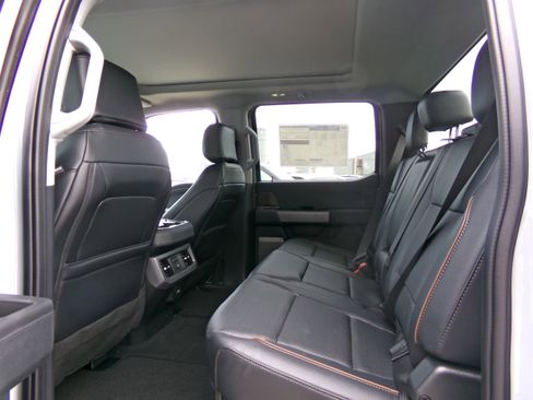 New 2025 Ford F350 Lariat w/ Chrome Package image 33