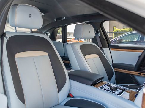 Certified 2022 Rolls-Royce Ghost w/ Ghost Package image 35