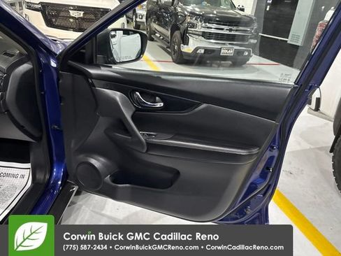 Used 2019 Nissan Rogue SL AWD/4WD image 33