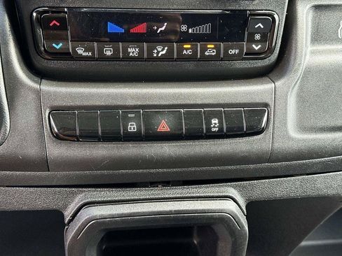 Used 2025 RAM ProMaster 3500 w/ Convenience Group FWD image 19
