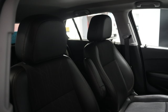 Used 2021 Chevrolet Trax LT AWD/4WD image 20
