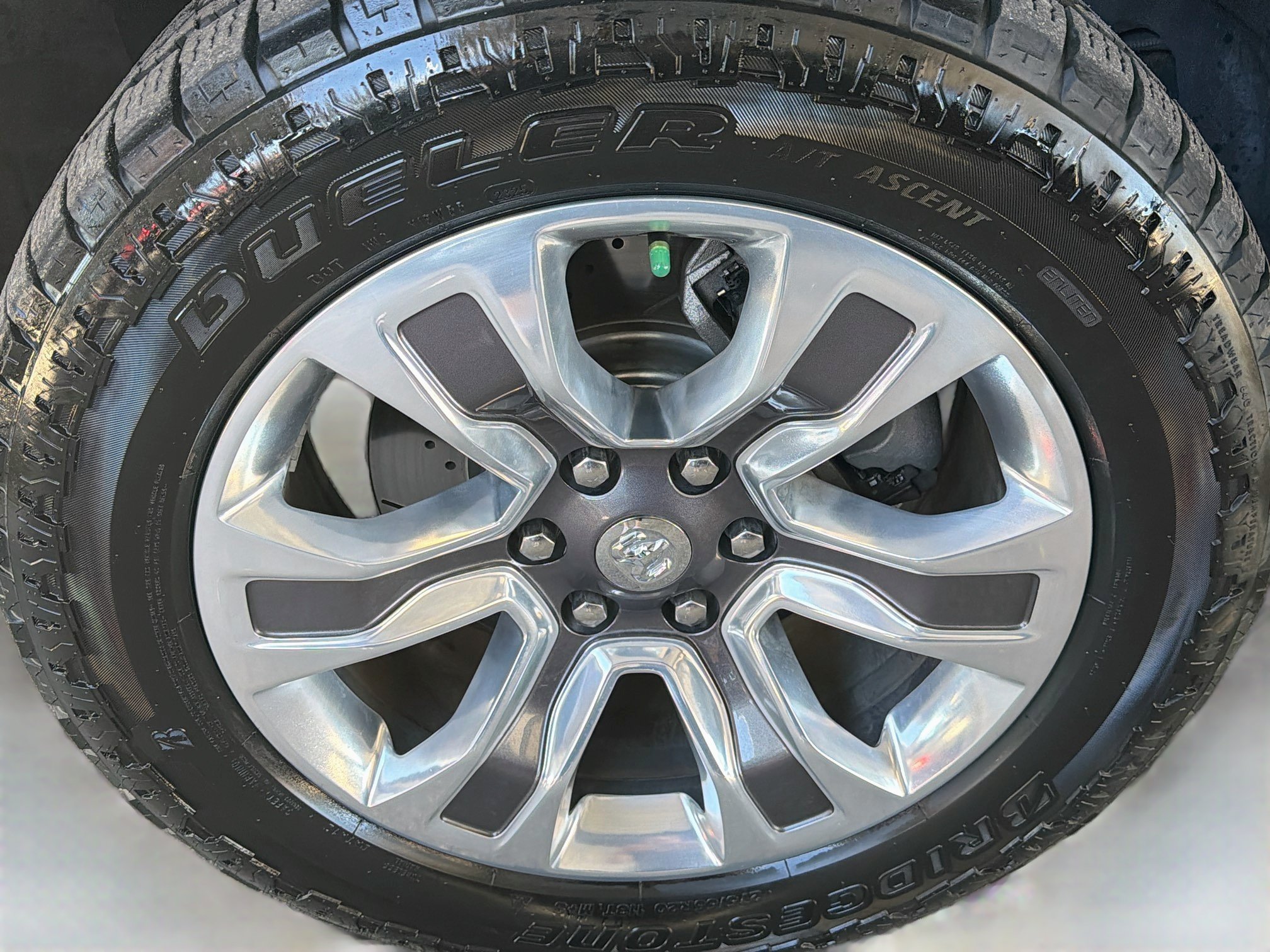 Used 2019 RAM 1500 Limited AWD/4WD image 11