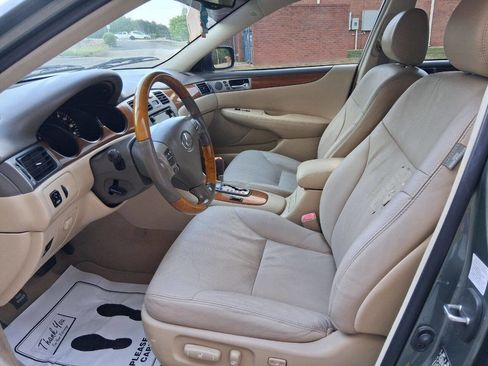 Used 2005 Lexus ES 330 FWD image 9