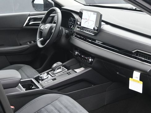 New 2026 Nissan Rogue SL AWD/4WD image 6