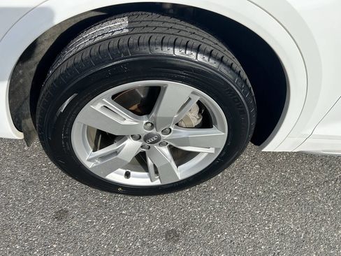 Used 2018 Audi Q5 2.0T Premium Plus w/ Premium Plus Package image 12