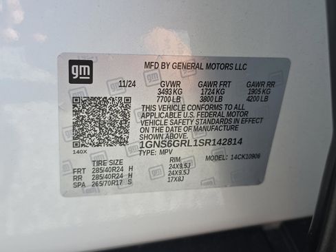 Used 2025 Chevrolet Suburban High Country AWD/4WD image 30