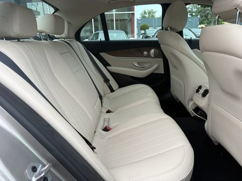 Used 2022 Mercedes-Benz E 350 4MATIC Sedan image 15