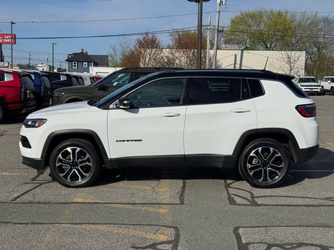 Used 2022 Jeep Compass Limited w/ Sun and Sound Group image 2