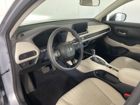 Used 2023 Honda HR-V LX image 10