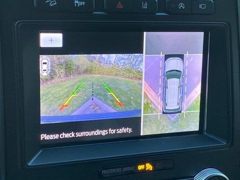 Used 2021 Ford Expedition Limited image 23