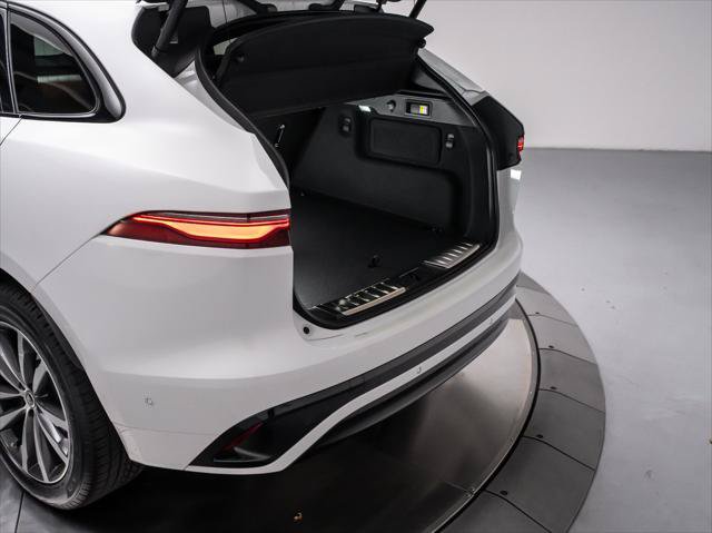 New 2026 Jaguar F-PACE R-Dynamic S AWD/4WD image 31