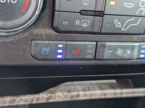 Used 2019 Ford F250 Lariat w/ Lariat Ultimate Package image 17