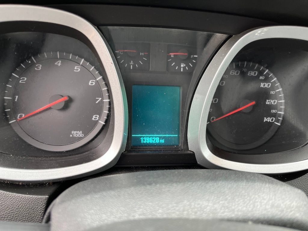Used 2016 Chevrolet Equinox LS AWD/4WD image 3