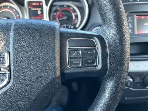 Used 2018 Dodge Journey SE image 15