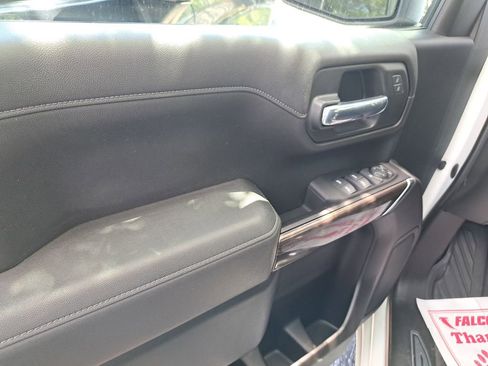 Used 2022 Chevrolet Silverado 1500 LT Trail Boss w/ Safety Package image 17