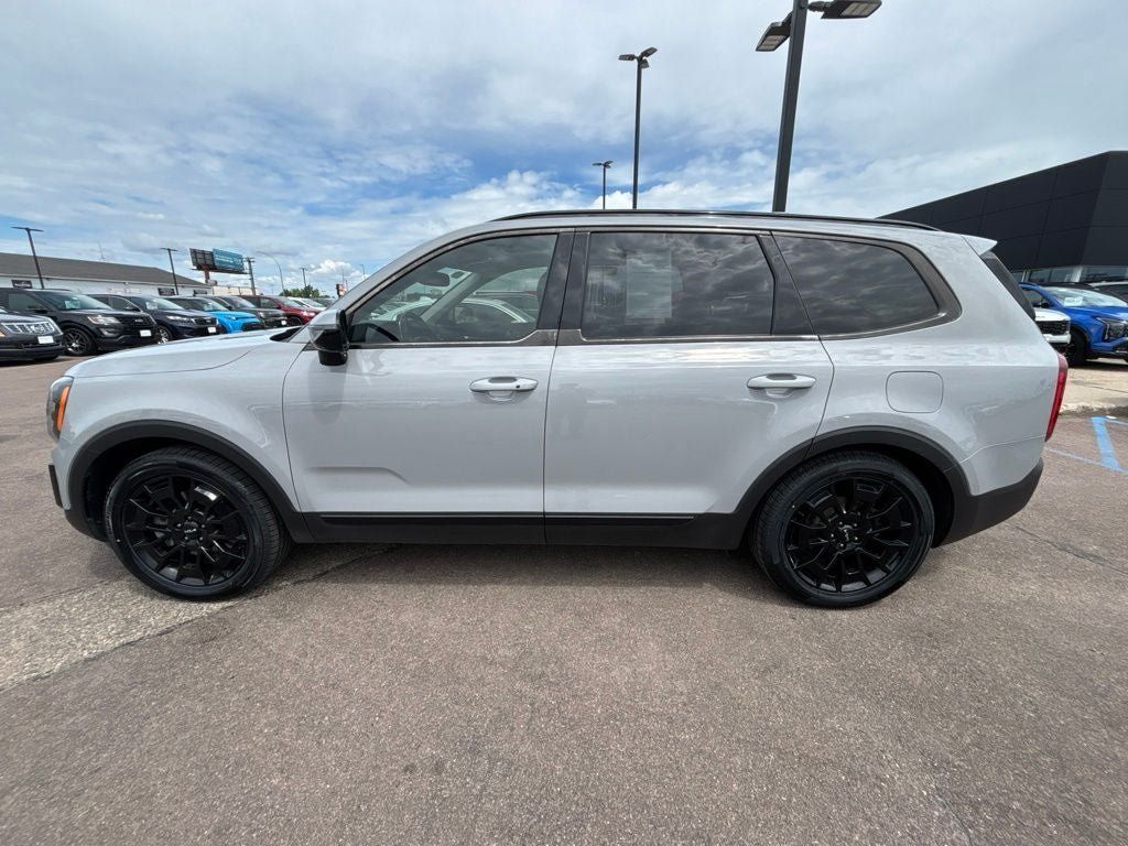 Used 2022 Kia Telluride SX w/ SX Prestige Package AWD/4WD image 8