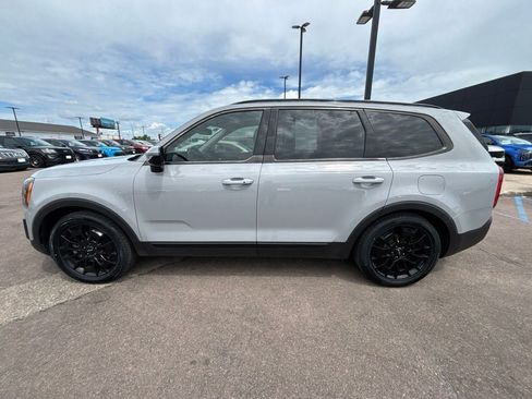 Used 2022 Kia Telluride SX w/ SX Prestige Package AWD/4WD image 8