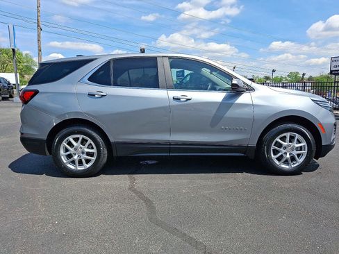 Used 2024 Chevrolet Equinox LT w/ LPO, Floor Liner Package AWD/4WD image 8