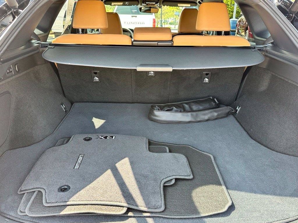 Used 2025 Lexus RX 350 FWD w/ Accessory Package image 9