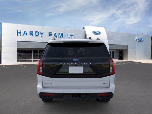New 2026 Ford Expedition Max Active RWD image 5