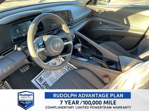 Used 2025 Hyundai Elantra Sport image 10