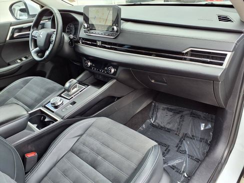 Used 2022 Mitsubishi Outlander SE FWD image 8