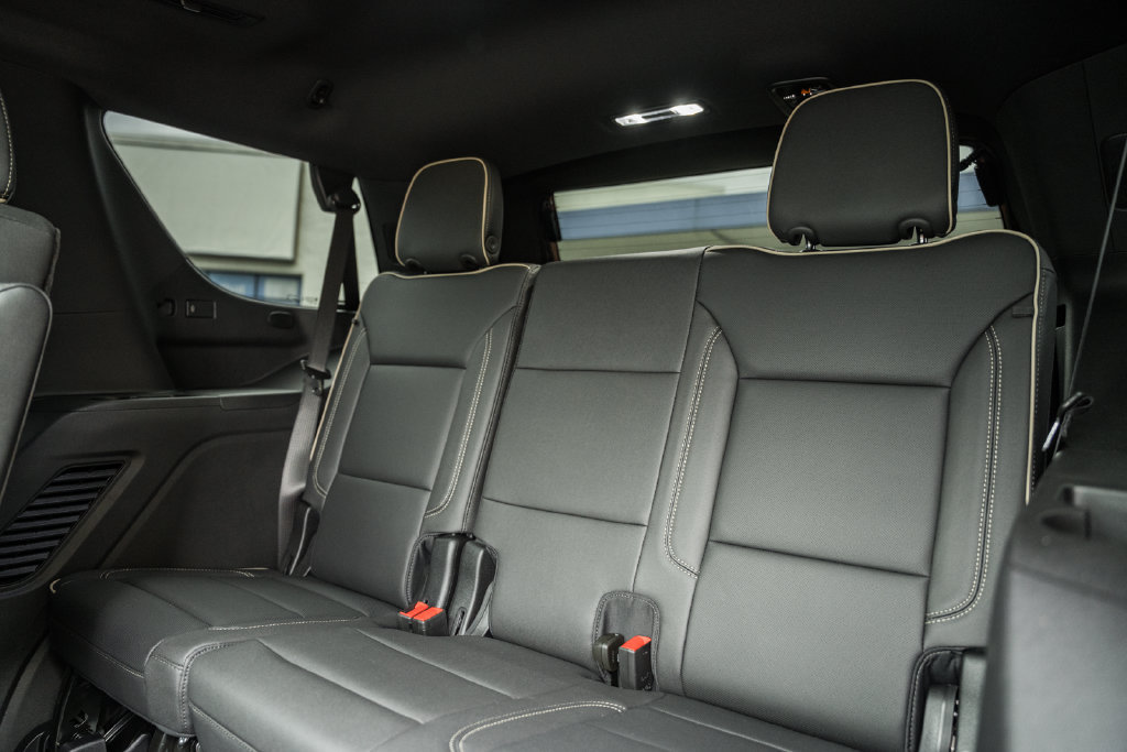 Used 2026 Chevrolet Tahoe Premier AWD/4WD image 35