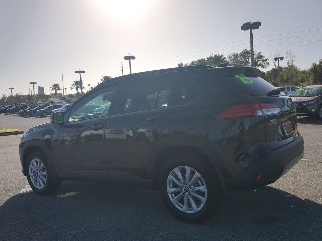 Certified 2025 Toyota Corolla Cross LE FWD image 6
