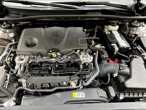 Used 2023 Toyota Camry SE image 29