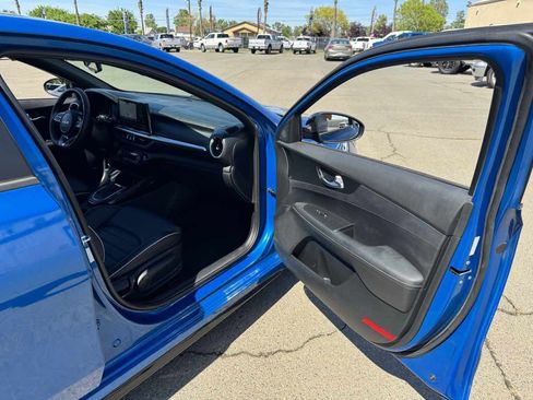 Used 2023 Kia Forte GT-Line w/ GT-Line Premium Package image 17