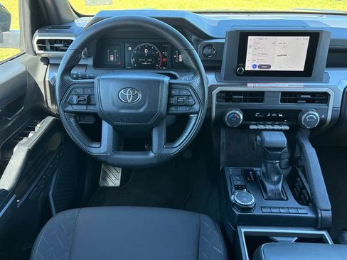 Used 2025 Toyota Tacoma SR5 image 10