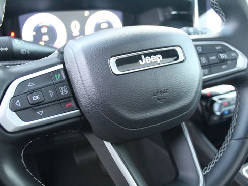 Used 2022 Jeep Compass High Altitude image 9