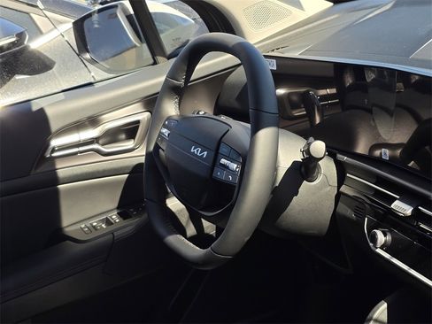 New 2026 Kia Sportage EX image 10