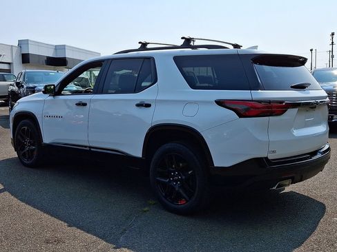 Used 2023 Chevrolet Traverse Premier w/ Redline Edition AWD/4WD image 4