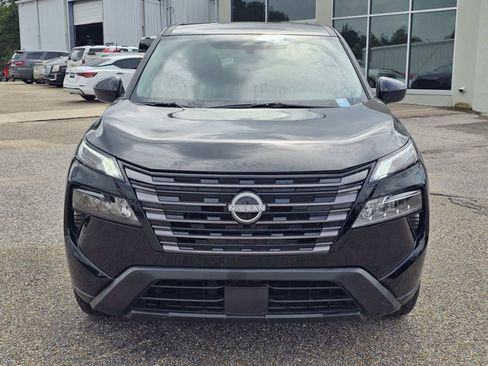 Used 2026 Nissan Rogue SV FWD image 2