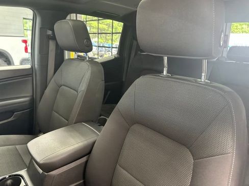 Used 2024 Chevrolet Colorado LT w/ LT Convenience Package II AWD/4WD image 27