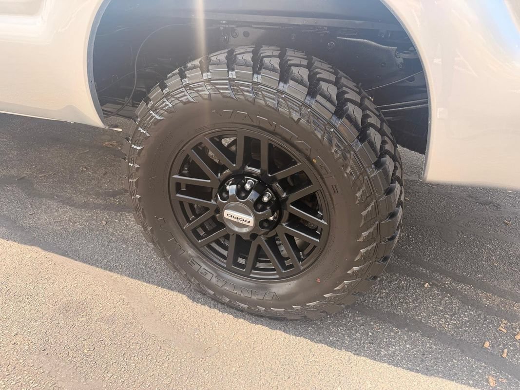 Used 2015 Ford F350 Platinum AWD/4WD image 10