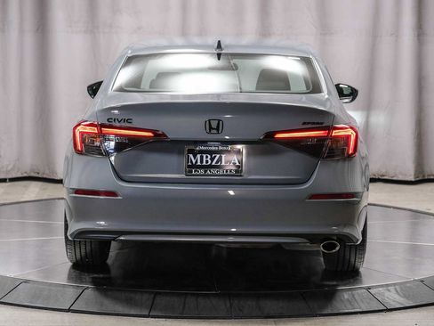 Used 2025 Honda Civic Sport image 3