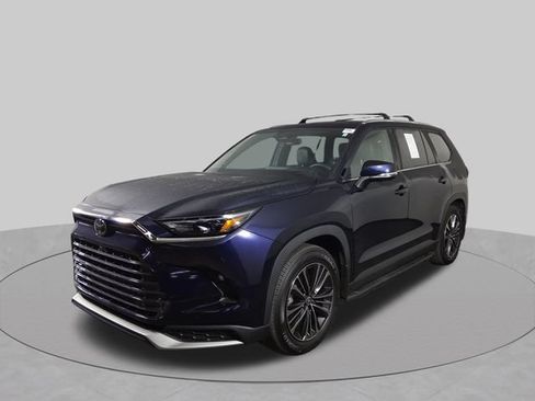 Used 2025 Toyota Grand Highlander AWD Hybrid image 2