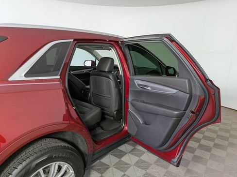 Used 2017 Cadillac XT5 Luxury w/ Driver Awareness Package FWD image 34