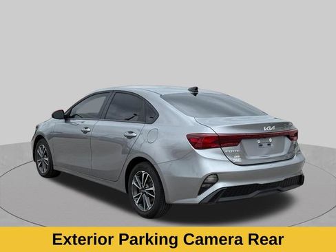 Used 2024 Kia Forte LXS FWD image 9