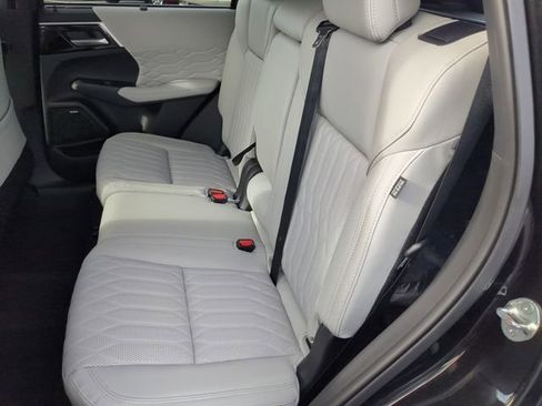 New 2025 Mitsubishi Outlander SEL image 20