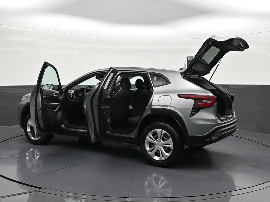 Certified 2024 Chevrolet Trax LS FWD image 41