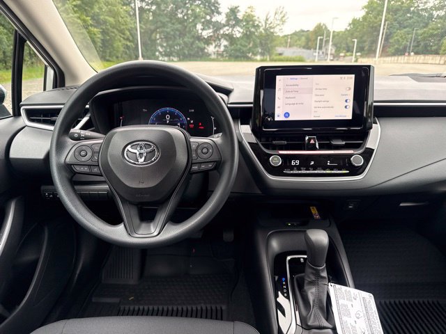 New 2026 Toyota Corolla LE FWD image 18