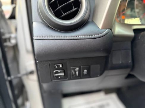Used 2013 Toyota RAV4 XLE image 39