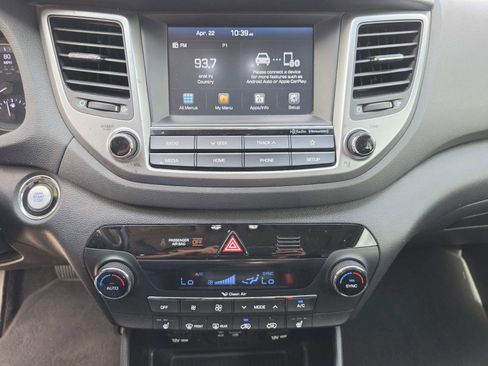 Used 2018 Hyundai Tucson Value FWD image 25