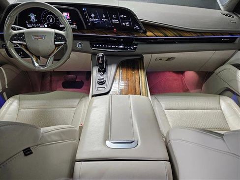 Used 2021 Cadillac Escalade ESV Premium Luxury Platinum image 13