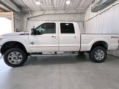 Used 2011 Ford F250 Lariat w/ Lariat Interior Pkg AWD/4WD image 26