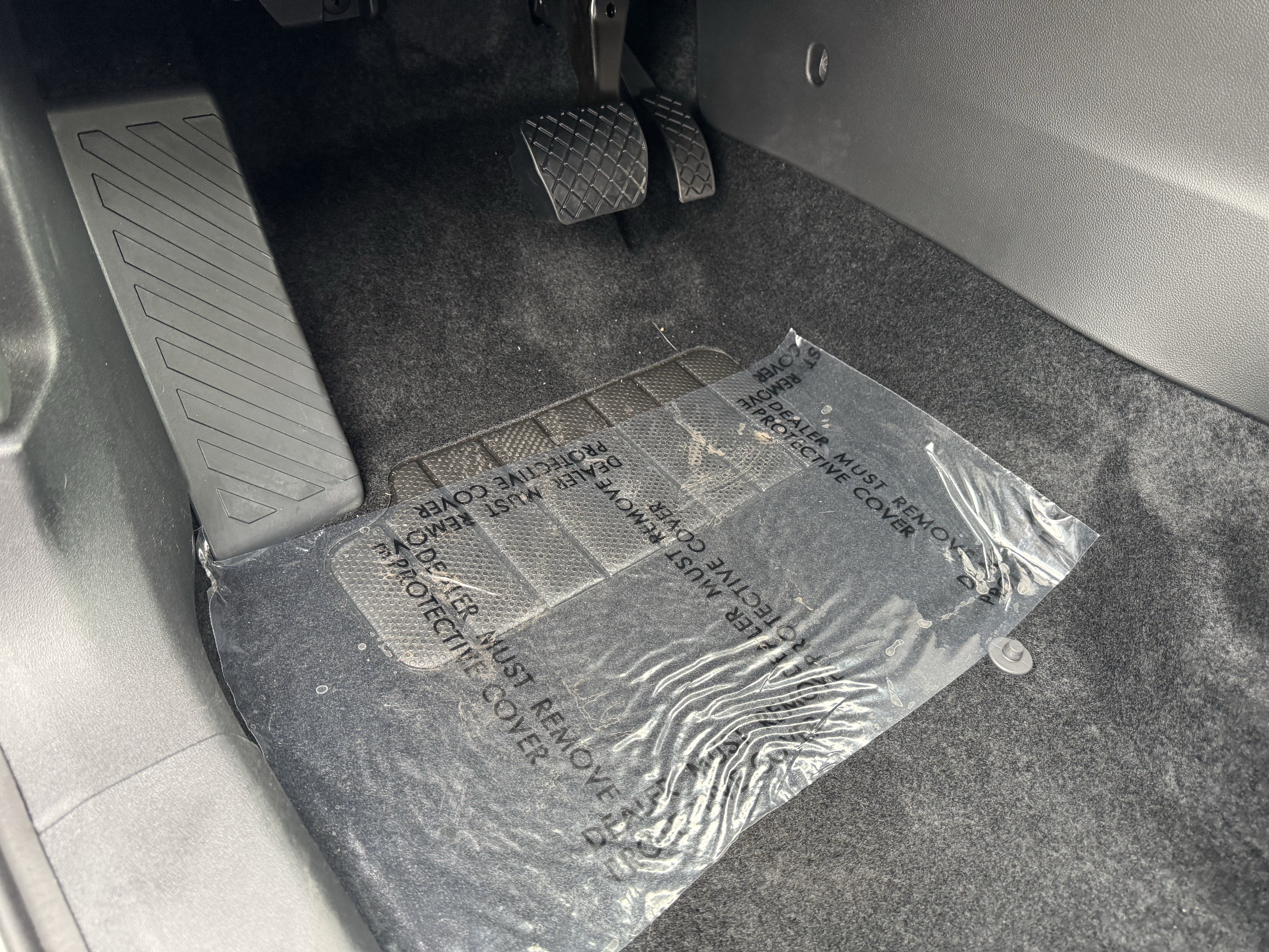 Certified 2025 Volkswagen Tiguan S AWD/4WD image 16